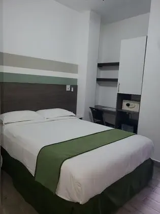 Standard Tek Büyük Yataklı Oda