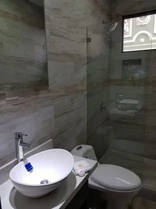Standard Tek Büyük Yataklı Oda