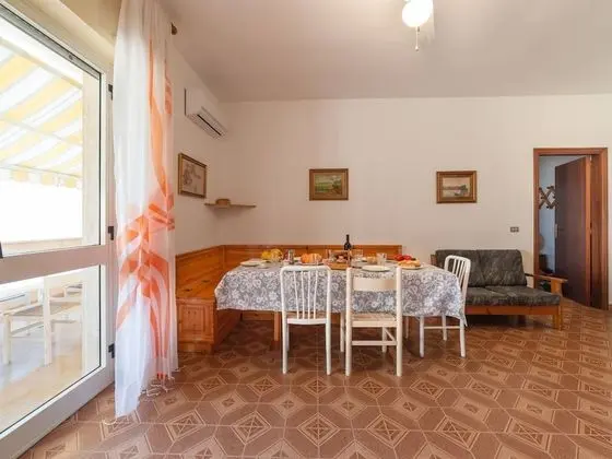 Ev, 2 Yatak Odası, Balkon
