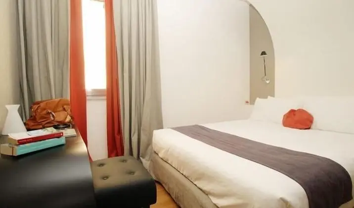 Deluxe Tek Büyük Yataklı Oda, 1 Çift Kişilik veya 2 Tek Kişilik Yatak