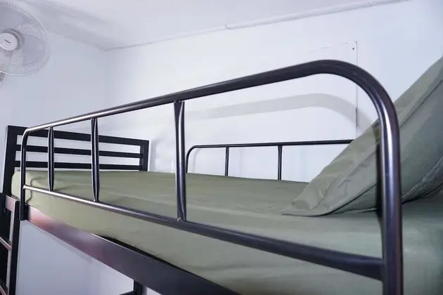 8 Beds Mixed Dormitory