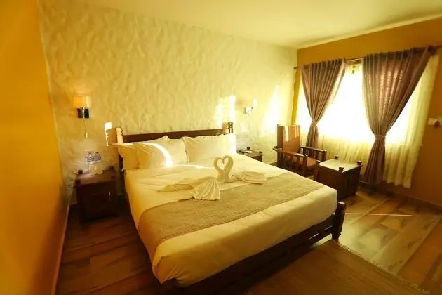 Deluxe Tek Büyük veya İki Ayrı Yataklı Oda, Bahçeli
