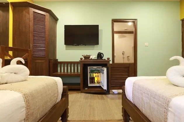 Deluxe Üç Kişilik Oda, Göl Manzaralı