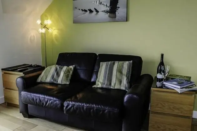 Standard Süit, 1 Yatak Odası, Balkon (Suite 7)
