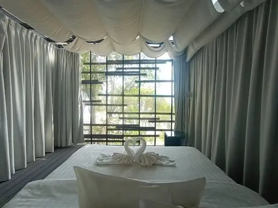 Beach Front Suite