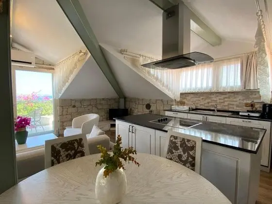 King Suite, Deniz Manzaralı, Balkonlu