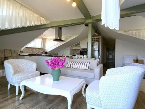King Suite, Deniz Manzaralı, Balkonlu