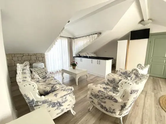 King Suite, Deniz Manzaralı, Balkonlu
