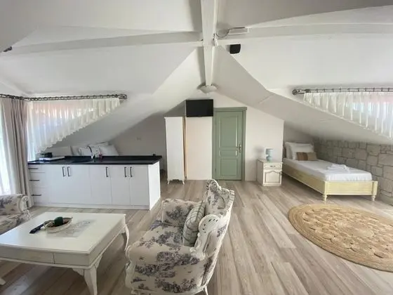 King Suite, Deniz Manzaralı, Balkonlu
