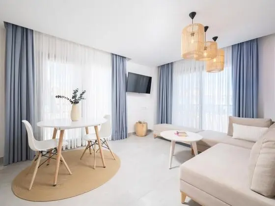 Suite, Bahçe Manzaralı