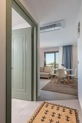 Suite, Bahçe Manzaralı