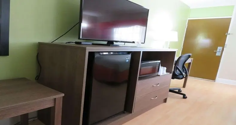 Standard Oda, 2 Büyük (Queen) Boy Yatak, Sigara İçilmez, Buzdolabı ve Mikrodalga