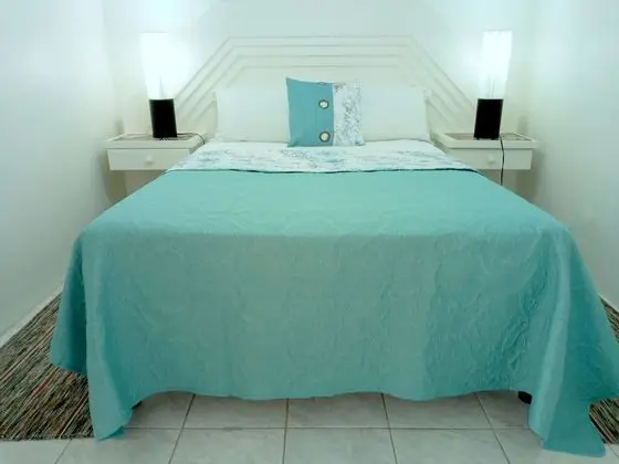 Studio Apartment (1 Bedroom)