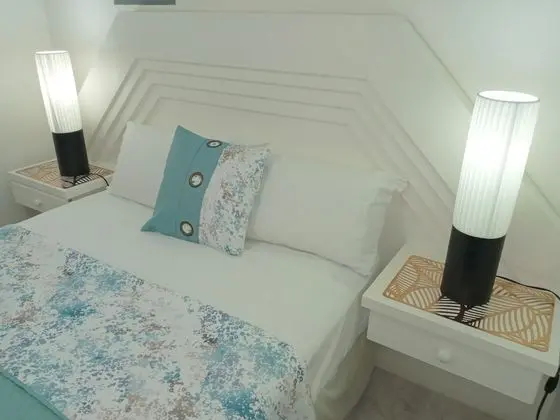 Studio Apartment (1 Bedroom)