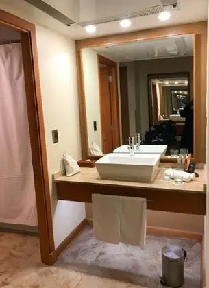 Superior Oda, Balkon, Göl Manzaralı