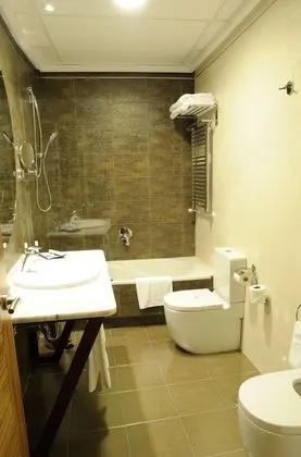 Tek Büyük Yataklı Oda (Spa Access)