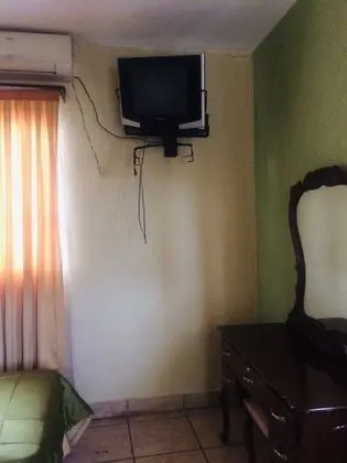 Üç Kişilik Oda