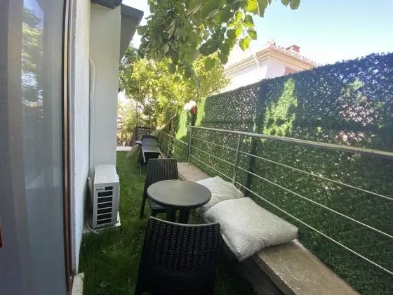 Bahçe Katı Standart Oda, Kısmi Deniz Manzaralı, Bahçe Katı