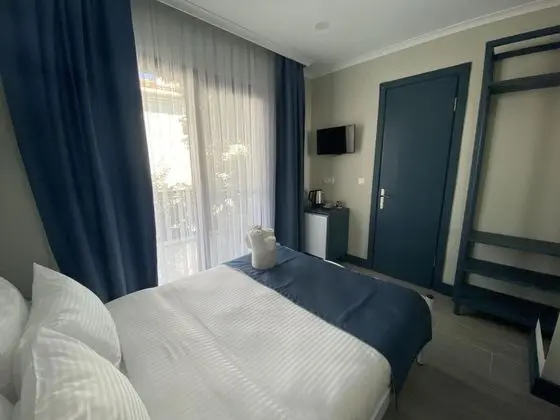 Standart Oda, Deniz Manzaralı, Balkonlu