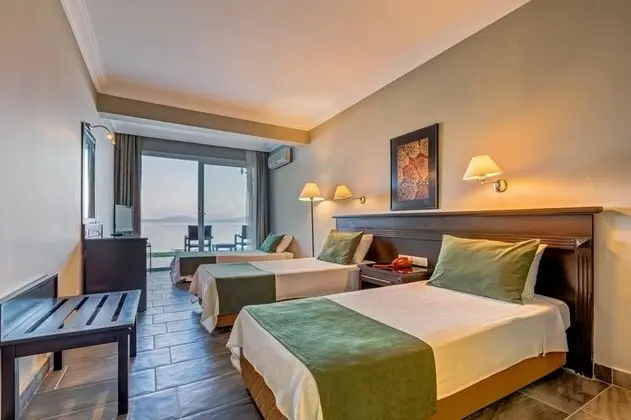 Triple,Deniz Manzaralı