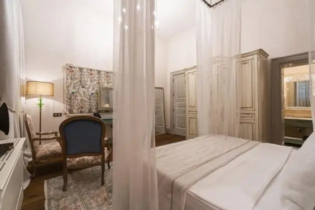 Sarnıç Deluxe, Kara Manzaralı