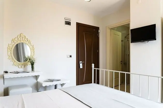Comfort Tek Büyük Yataklı Oda