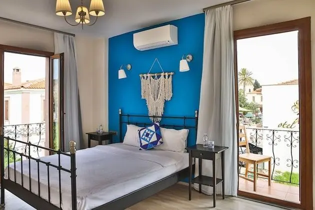Tek Büyük Yataklı Oda, Balkon