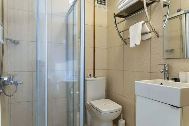 Tek Büyük Yataklı Oda, Balkon