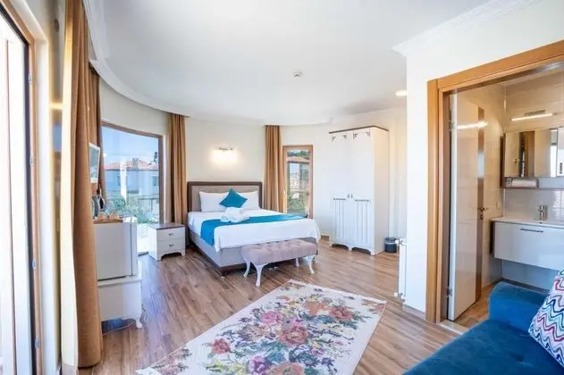 Deluxe Oda Balkonlu, Deniz Manzaralı, Balkonlu