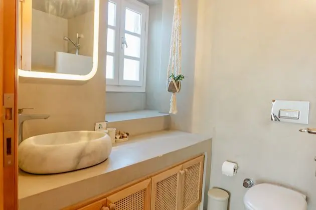Standard Balkonlu Sömineli Oda