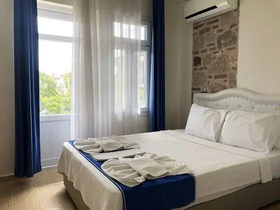 Tek Büyük Yataklı Oda, Bahçe Manzaralı