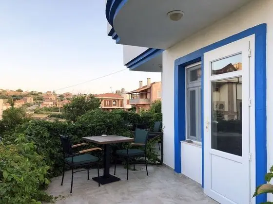 Tek Büyük Yataklı Oda, Bahçe Manzaralı