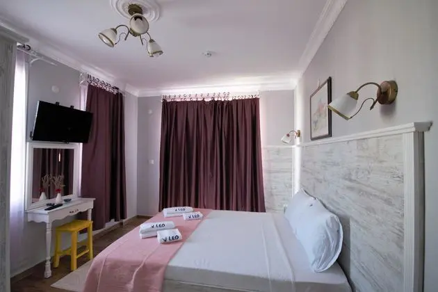 Bahçe Manzaralı Oda