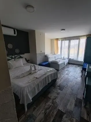 Aile Odası, Bahçe Manzaralı, 1. Kat