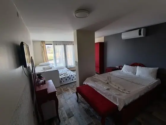 Aile Odası, Bahçe Manzaralı, 1. Kat