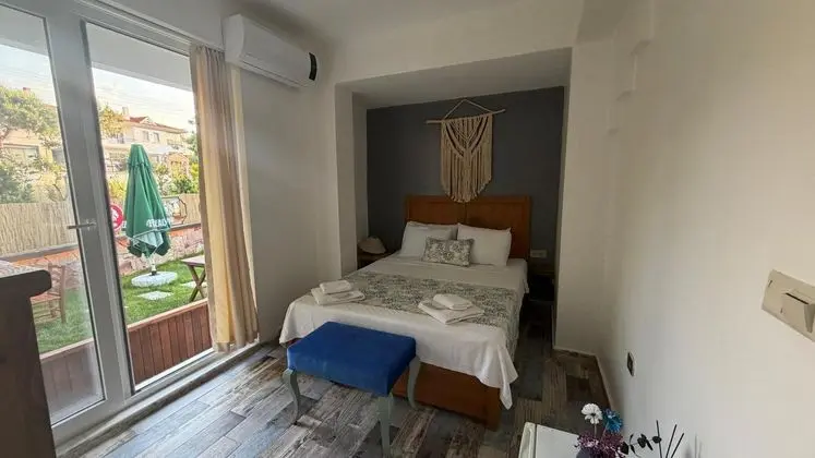 Çift Kişilik, Bahçe Manzaralı, Bahçe Katı