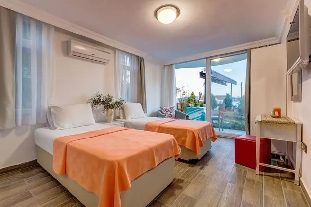 Standard Bahçe Manzaralı Oda