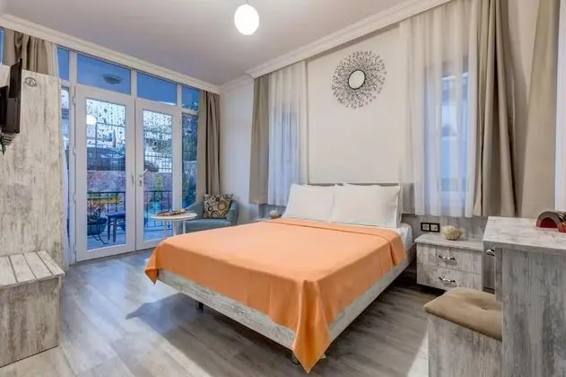 Standard Bahçe Manzaralı Oda