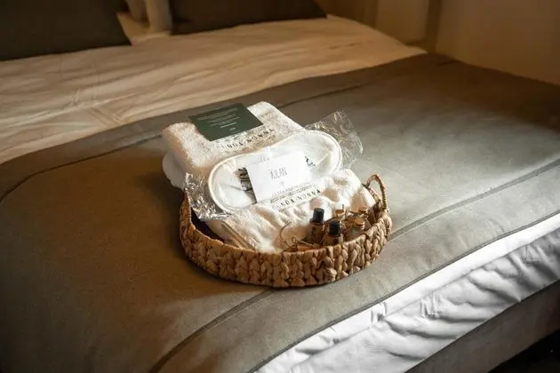 Suite, Deniz veya Kara Manzaralı, Klimalı
