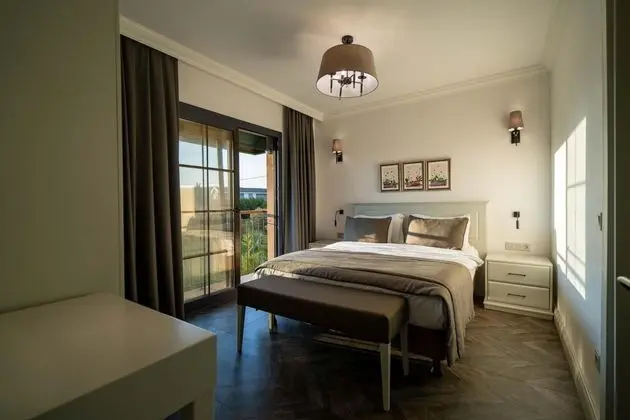 Suite, Deniz veya Kara Manzaralı, Klimalı