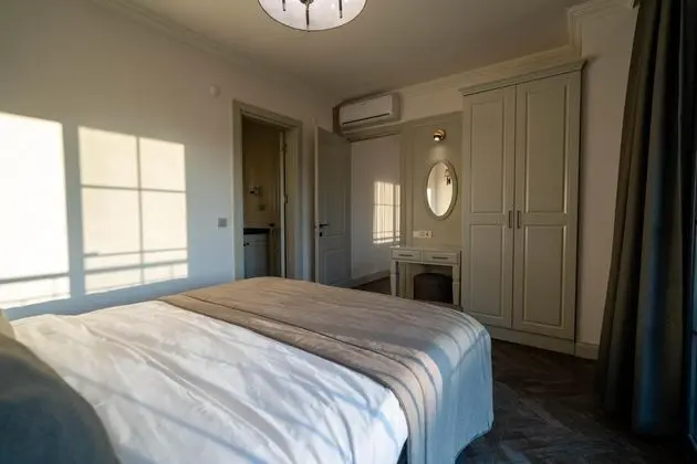 Suite, Deniz veya Kara Manzaralı, Klimalı