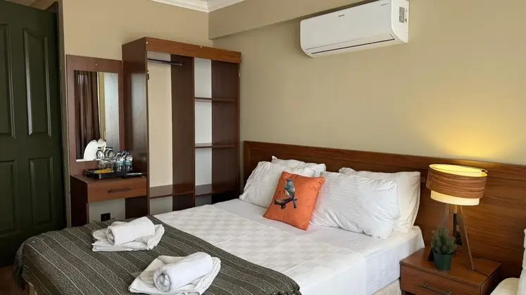 Triple,Kısmi Deniz Manzaralı,Balkonlu