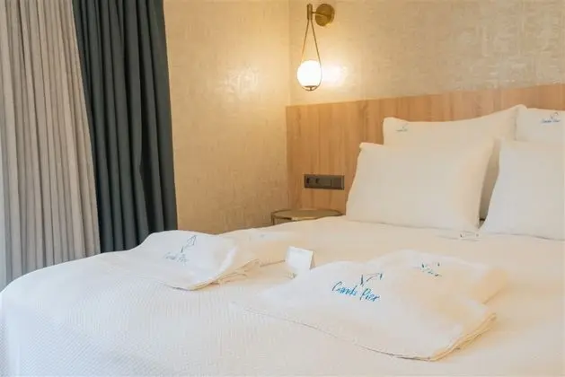 Standart Garden Room, Bahçe Manzaralı, Balkonlu