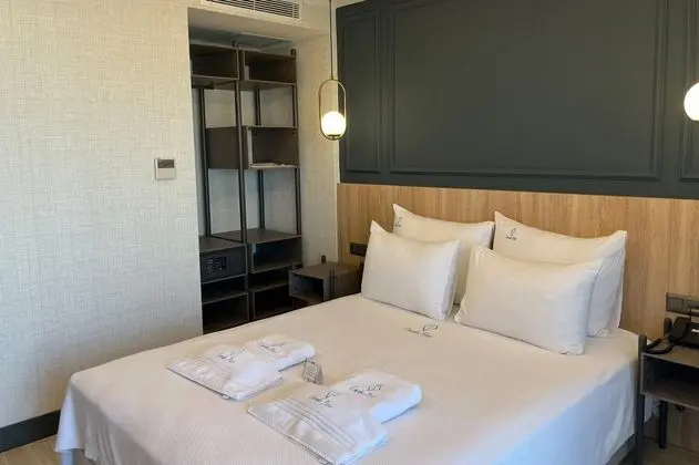 Standart Oda, Kısmi Deniz Manzaralı, Balkonlu