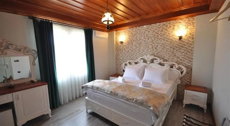 Standart Balkonlu Oda