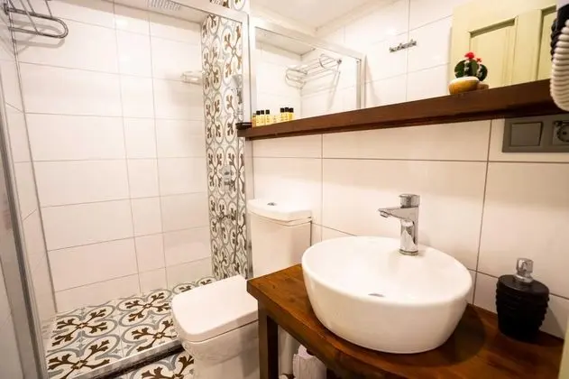 Comfort Aile Odası - İki Yatak Odalı, Kara Manzaralı