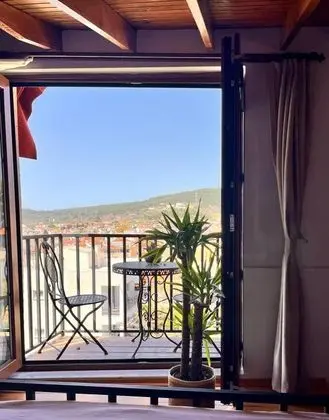 Aile Odası, Deniz Manzaralı, Balkonlu