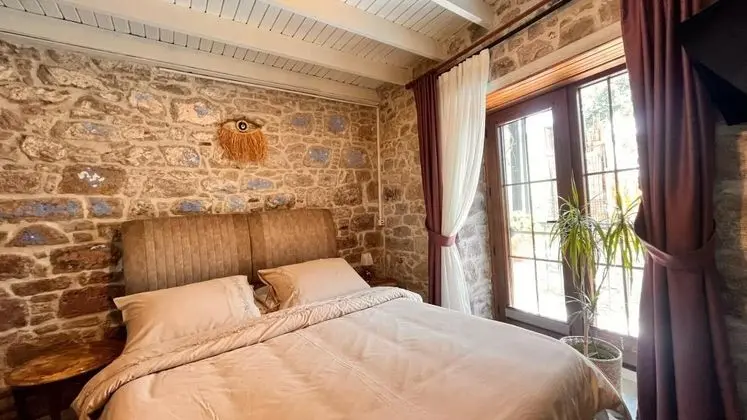 Comfort Oda, Kara Manzaralı