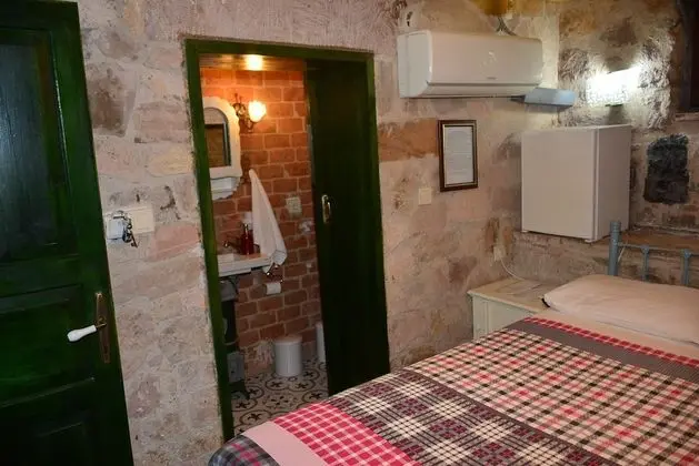 Stone Room (Basement)