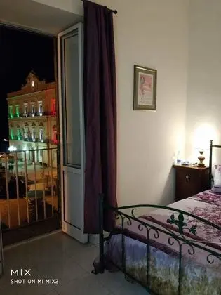 Tek Kişilik Oda, Ortak Banyo